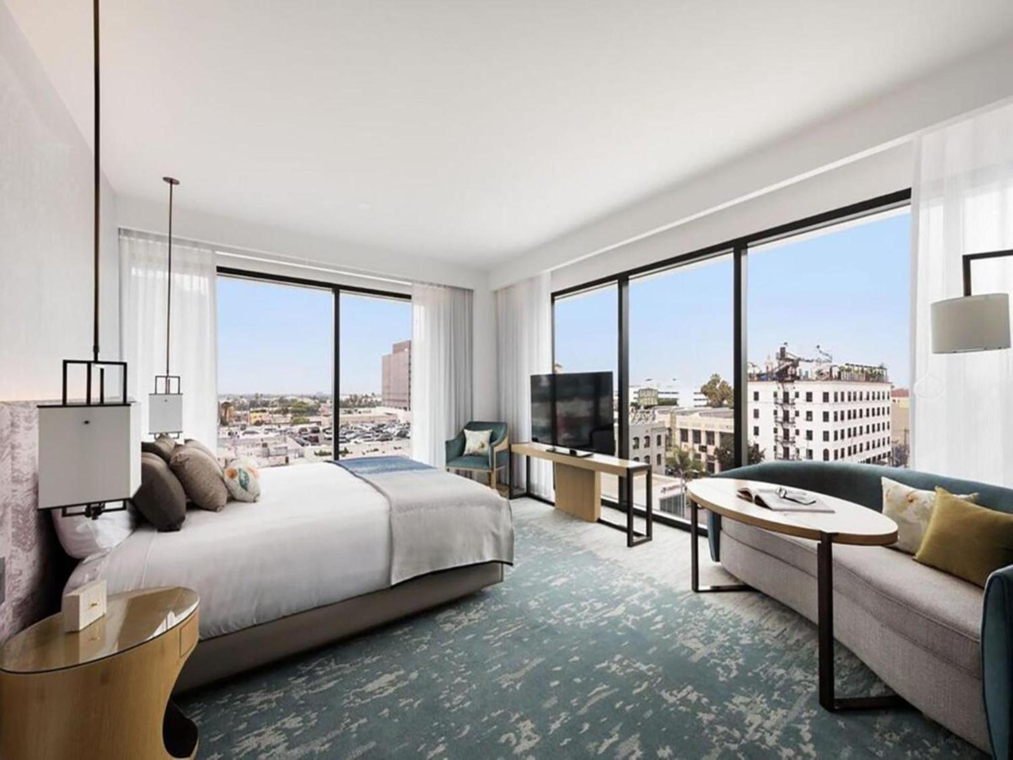 Dream Hollywood, By Hyatt Los Angeles