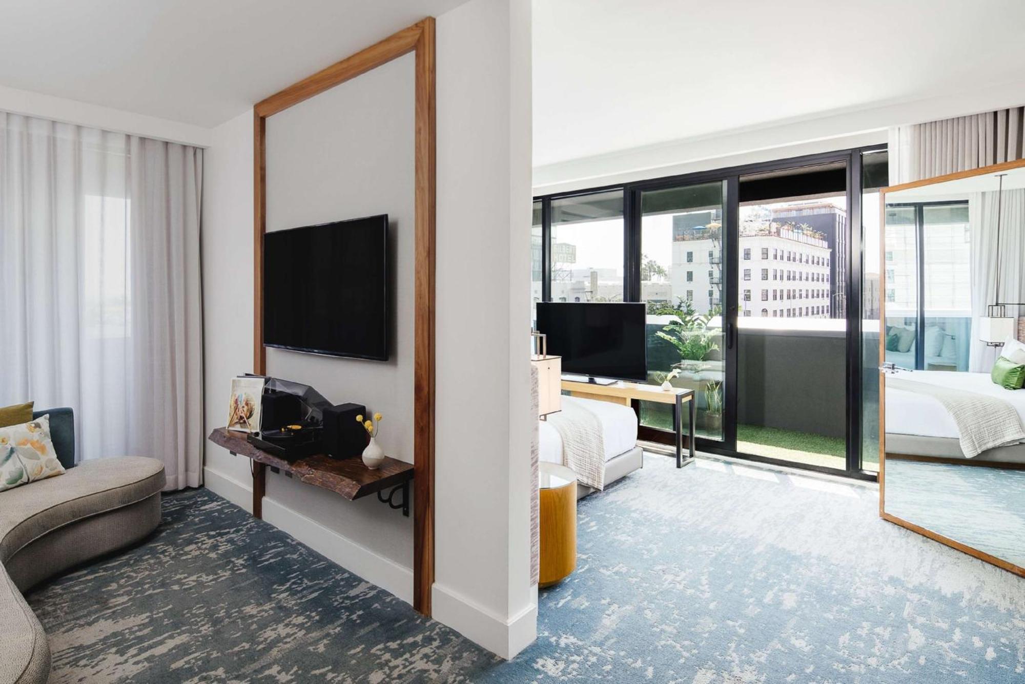 Hotel Dream Hollywood, By Hyatt Los Angeles