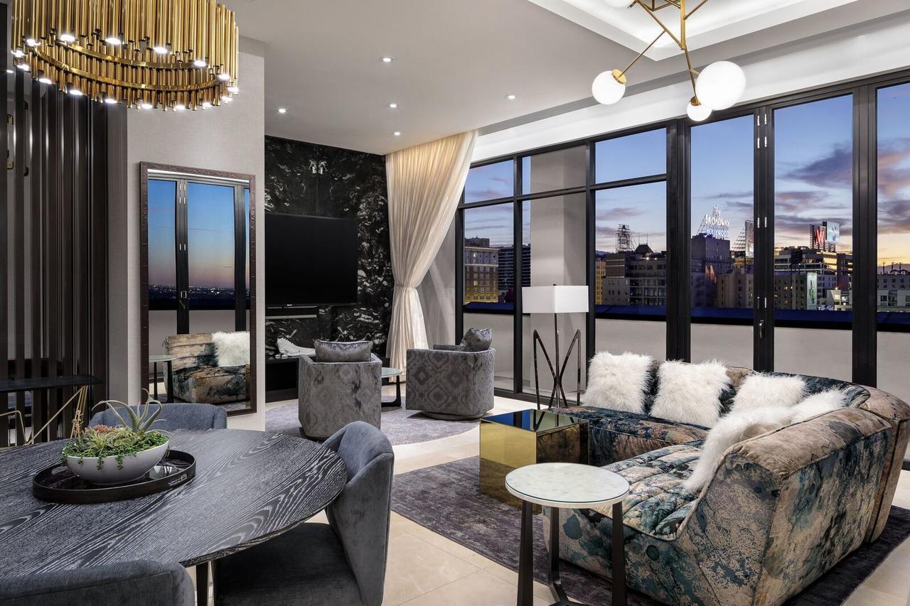 Dream Hollywood, By Hyatt Los Angeles
