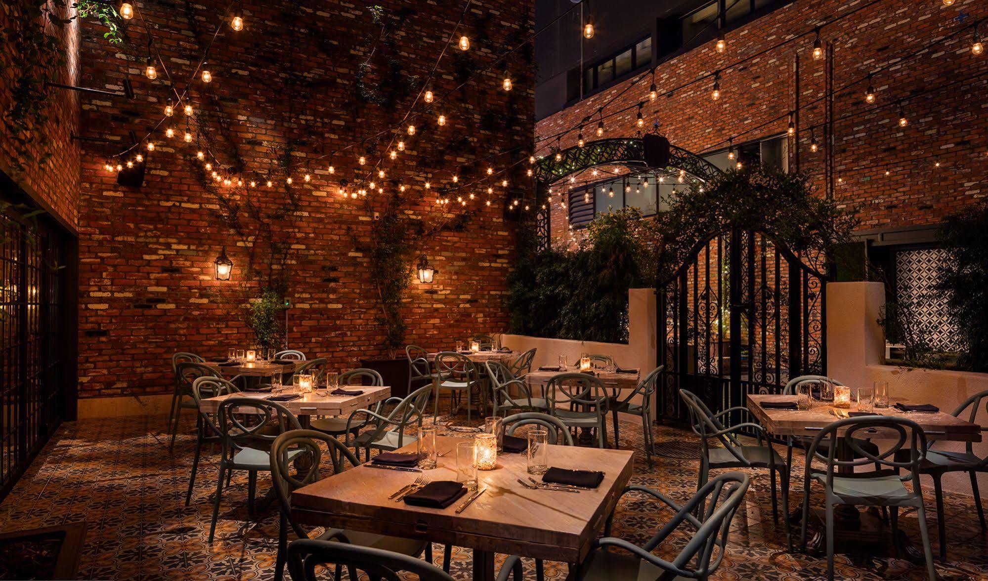 Dream Hollywood, By Hyatt 4*